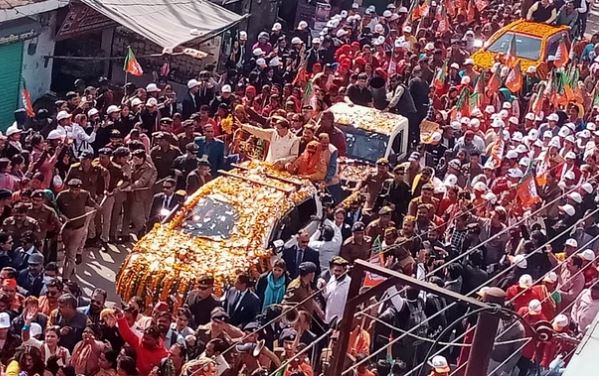 देहरादून में सीएम का मेगा रोड शो, सशक्त नारी समृद्ध नारी उत्सव