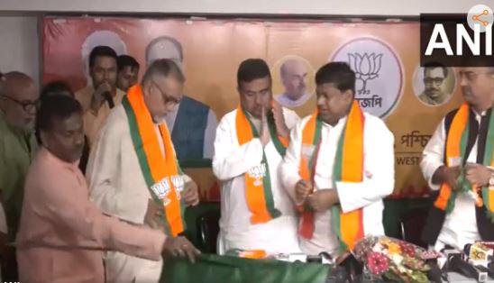 लोकसभा चुनाव: 3 बार के विधायक तापस रॉय बीजेपी में हुए शामिल