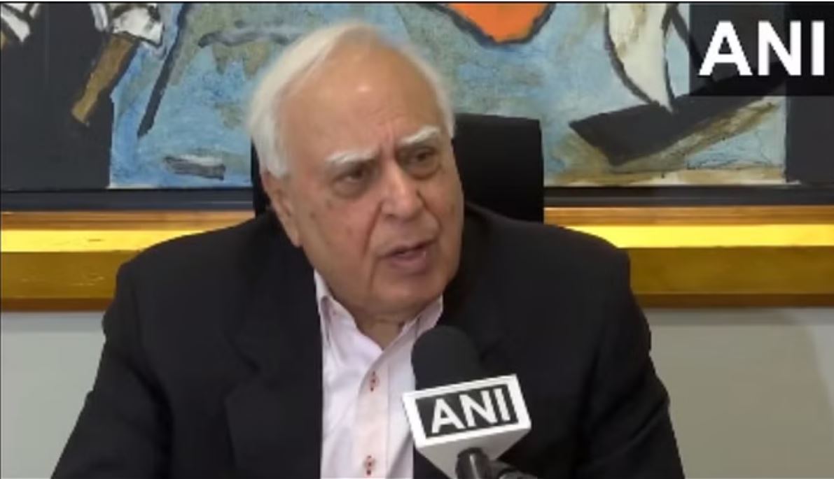 अरुण गोयल के इस्तीफे पर कपिल सिब्बल का भाजपा पर निशाना