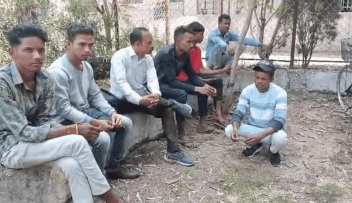 कोरबा: 20 फीट पुल से नीचे गिरे बाइक, तीन युवकों में से एक की मौत और दूसरा घायल