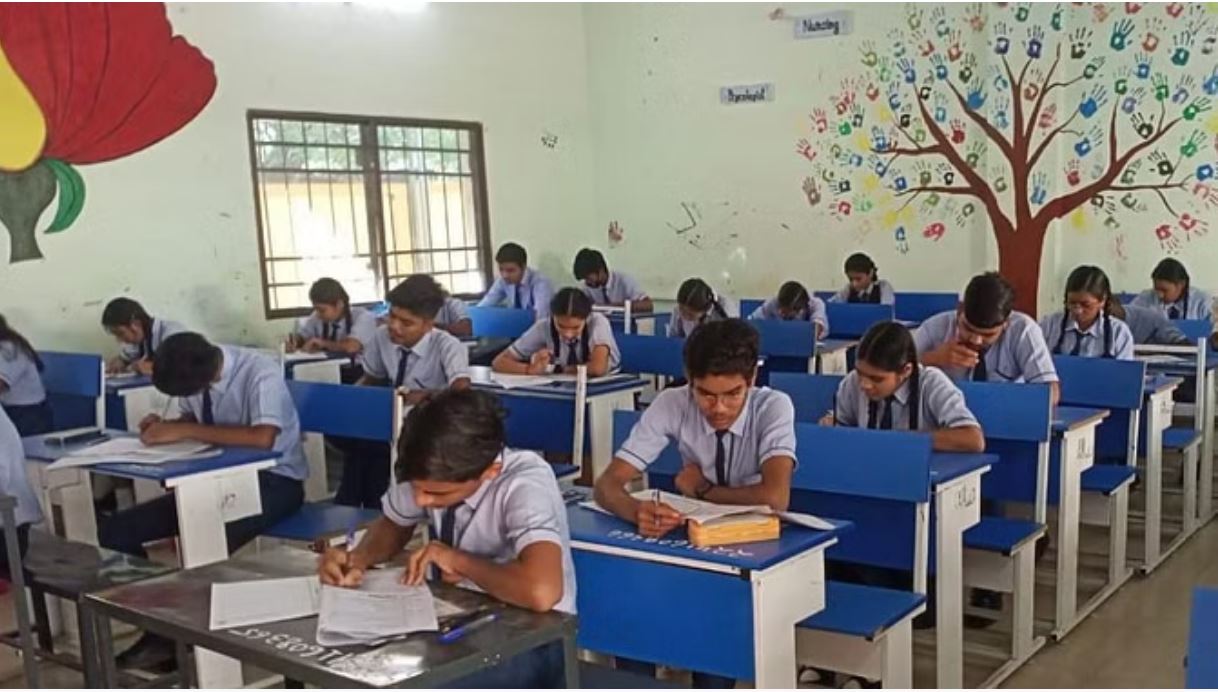 छत्तीसगढ़ में आज से बोर्ड परीक्षाएं शुरू, औचक निरीक्षण के लिए उड़नदस्ता दल तैयार