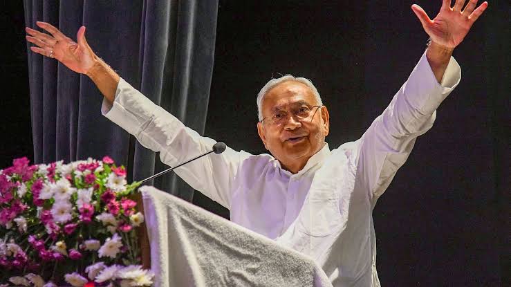 बिहार में नीतीश कैबिनेट का विस्तार, 21 नये चेहरों को मिली जगह