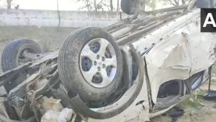 रेवाड़ी में भीषण सड़क हादसा, 6 की मौत, गाड़ी की स्टेपनी बदल रहे लोगों को कार ने रौंदा