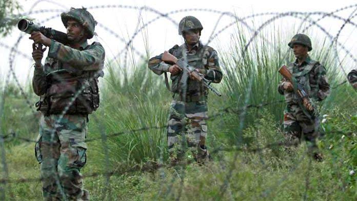जम्मू-कश्मीर के राजौरी में एलओसी के पास ब्लास्ट, सेना का पोर्टर शहीद