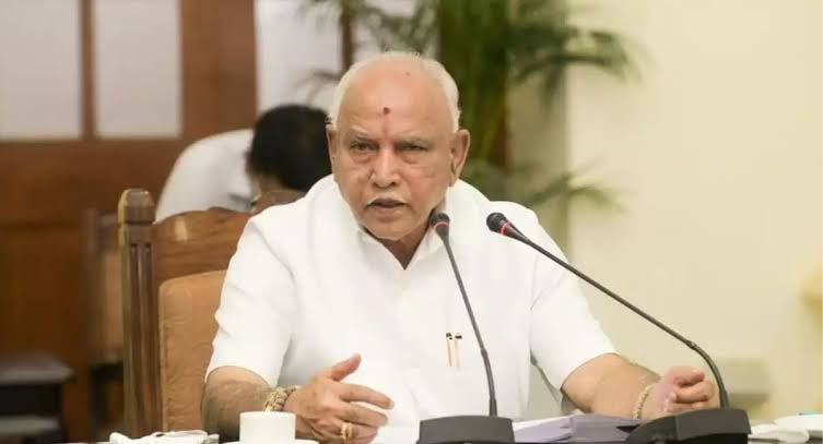 कर्नाटक: पूर्व सीएम येदियुरप्पा पर यौन उत्पीड़न का आरोप, एफआईआर दर्ज