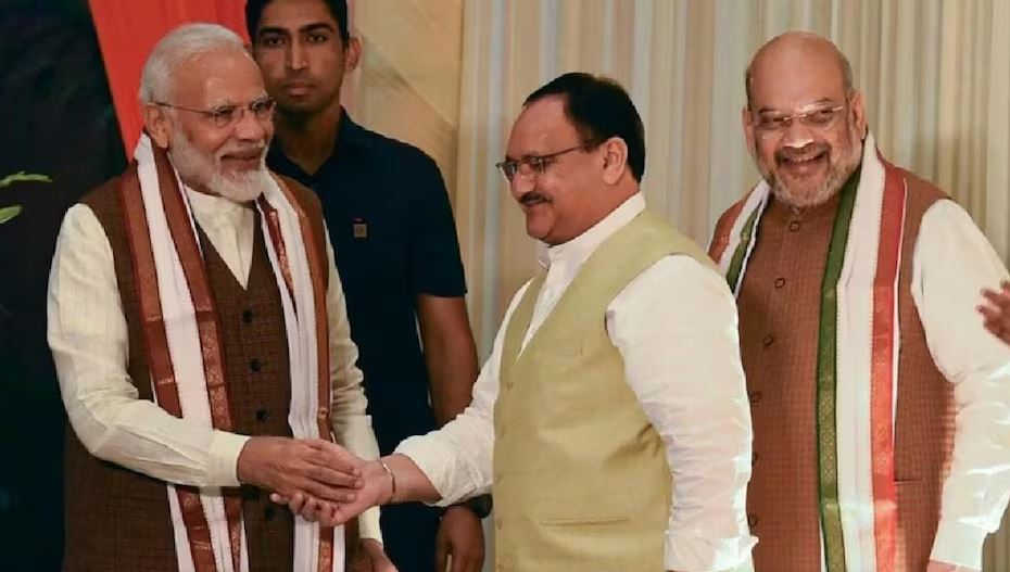 पीएम मोदी के आवास पर बैठक, अमित शाह, जेपी नड्डा शामिल