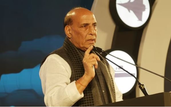 आजाद भारत में कोई सीएम हेमंत सोरेन की तरह लापता नहीं हुआ: झारखंड में बरसे राजनाथ