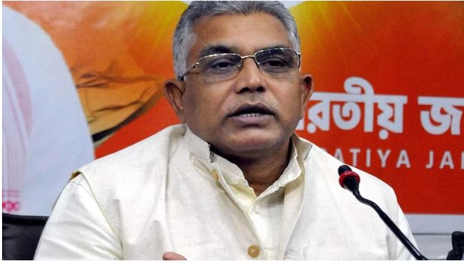 ममता बनर्जी पर विवादित टिप्पणी के बाद घिरे भाजपा सांसद दिलीप घोष