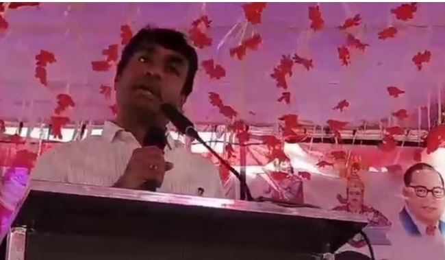 गैस कीमतों पर बोलते हुए फिसली कांग्रेस नेता की जुबान, पीएम मोदी को कहे अपशब्द