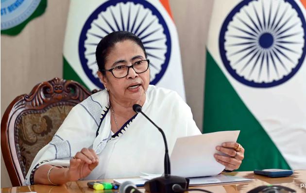 सीएए: भाजपा-विपक्ष में जुबानी जंग; ममता और पिनरई बोले- राज्य में लागू नहीं करेंगे