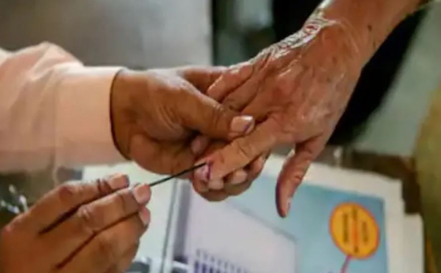 उत्तर प्रदेश में 7 चरणों में होगा मतदान, 4 जून को वोटों की गिनती