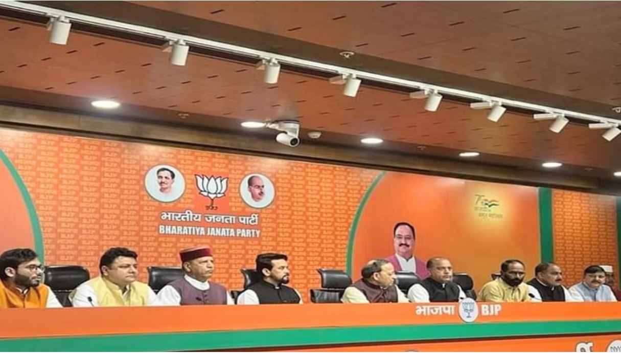 हिमाचल: कांग्रेस के छह बागी, तीन निर्दलीय भाजपा में शामिल