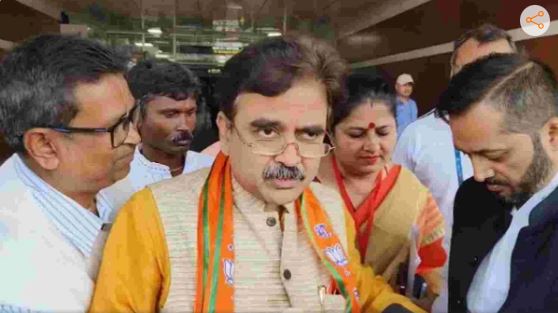 बंगाल में लागू हो राष्ट्रपति शासन, बीजेपी में शामिल हुए पूर्व जज अभिजीत गंगोपाध्याय ने की मांग