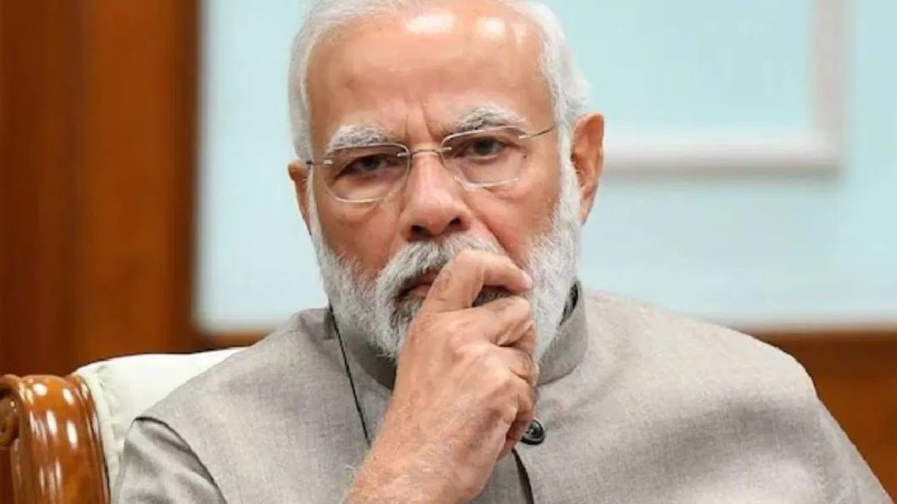 महाकाल मंदिर के गर्भगृह में आग से 13 लोग झुलसे, पीएम मोदी ने जताया दुख