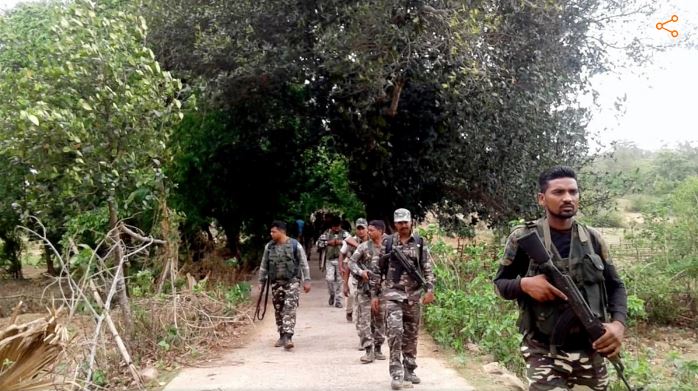 महाराष्ट्र के गढ़चिरौली में पुलिस के साथ मुठभेड़ में चार नक्सली ढेर
