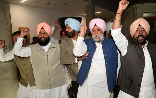 पंजाब विधानसभा में सीएम मान और प्रताप बाजवा के बीच तीखी बहस