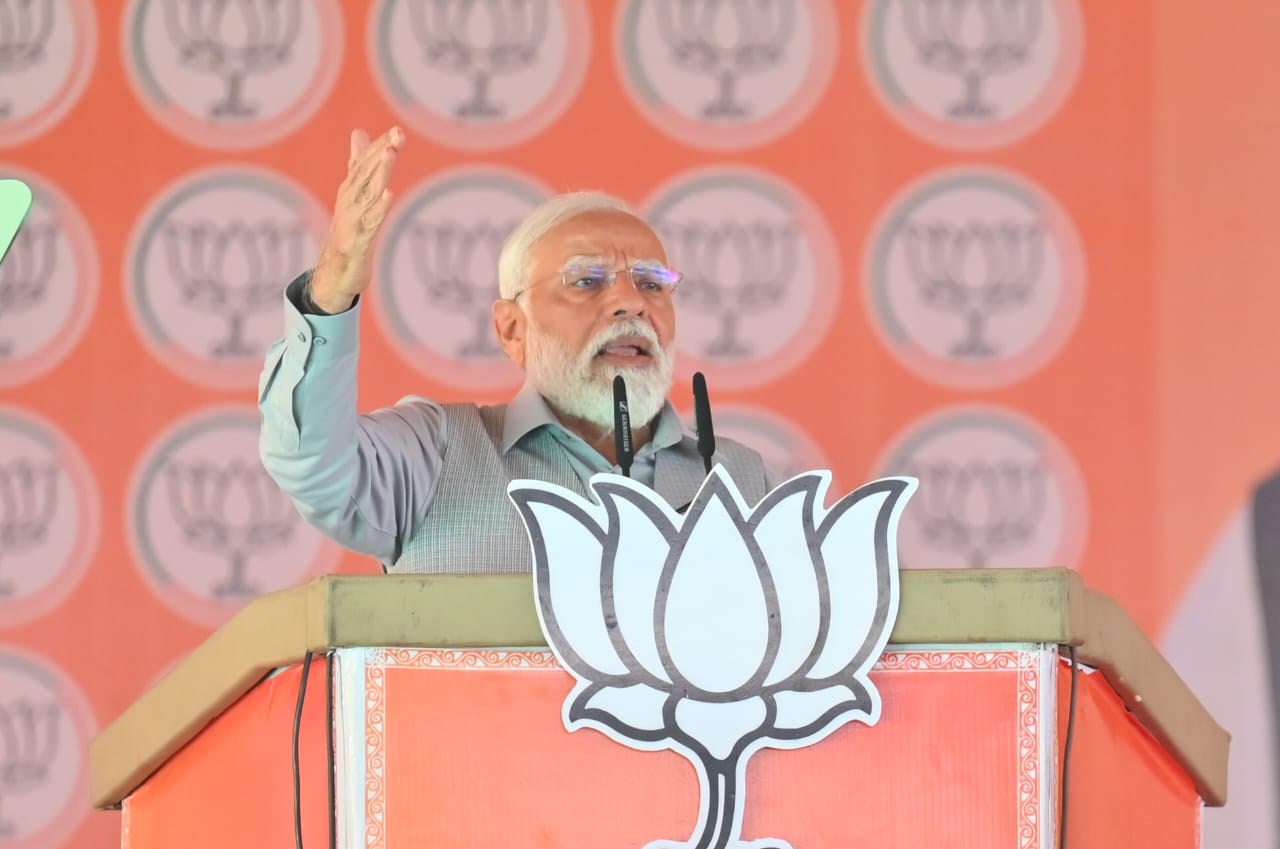 ‘भारत का तिरंगा युद्धक्षेत्र में भी सुरक्षा की गारंटी’: ऋषिकेश में बोले मोदी