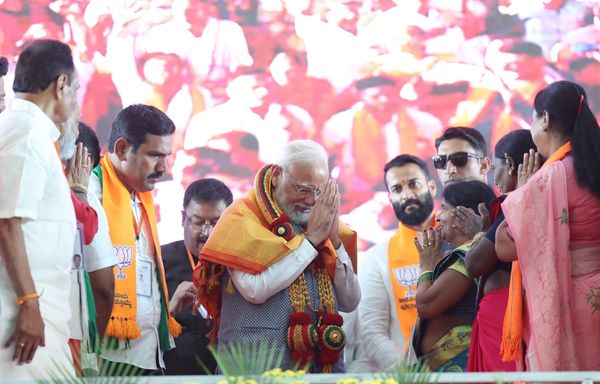 कर्नाटक के बेल्लारी से पीएम मोदी का कांग्रेस पर निशाना