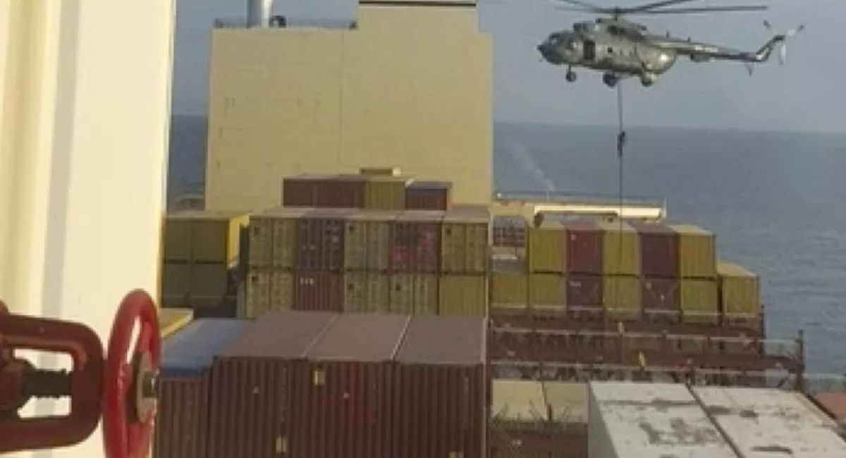 इजरायली जहाज पर ईरानी सेना ने किया कब्जा, 17 भारतीय सवार