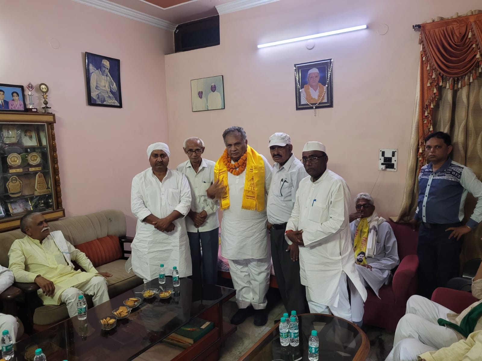 पं. उमादत्त शर्मा के निवास पर पहुंचे रालोद के राष्ट्रीय महासचिव