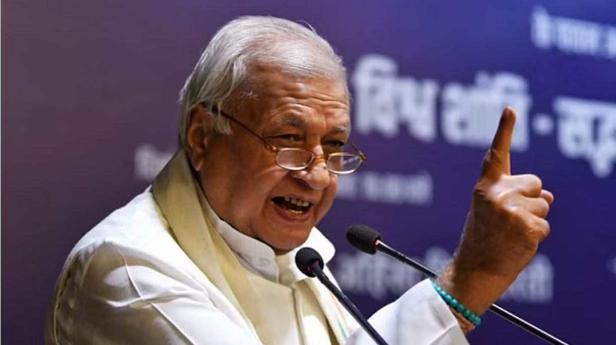 केरल यूनिवर्सिटी में माकपा नेता के व्याख्यान पर भड़के राज्यपाल