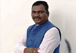 सोनिया की तरह झारखंड में सत्ता का केंद्र बनीं कल्पना, दिन में सपने देख रहे चंपई: भाजपा