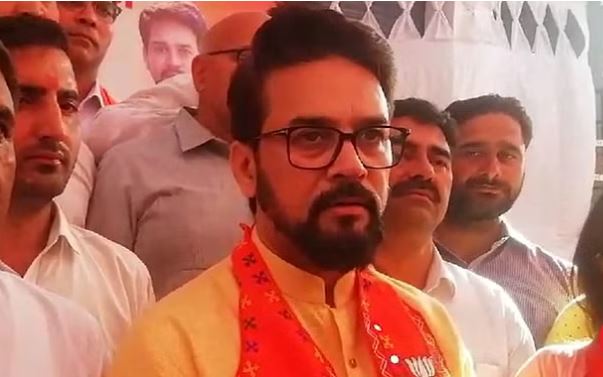 कांग्रेस के मेनिफेस्टो में विदेशी हाथ आता है नजर: अनुराग ठाकुर