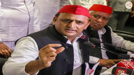 मतदान जारी, कैराना में बूथ कैप्चरिंग का आरोप लगा चुनाव आयोग पर शिकायत लेकर पहुंची एसपी