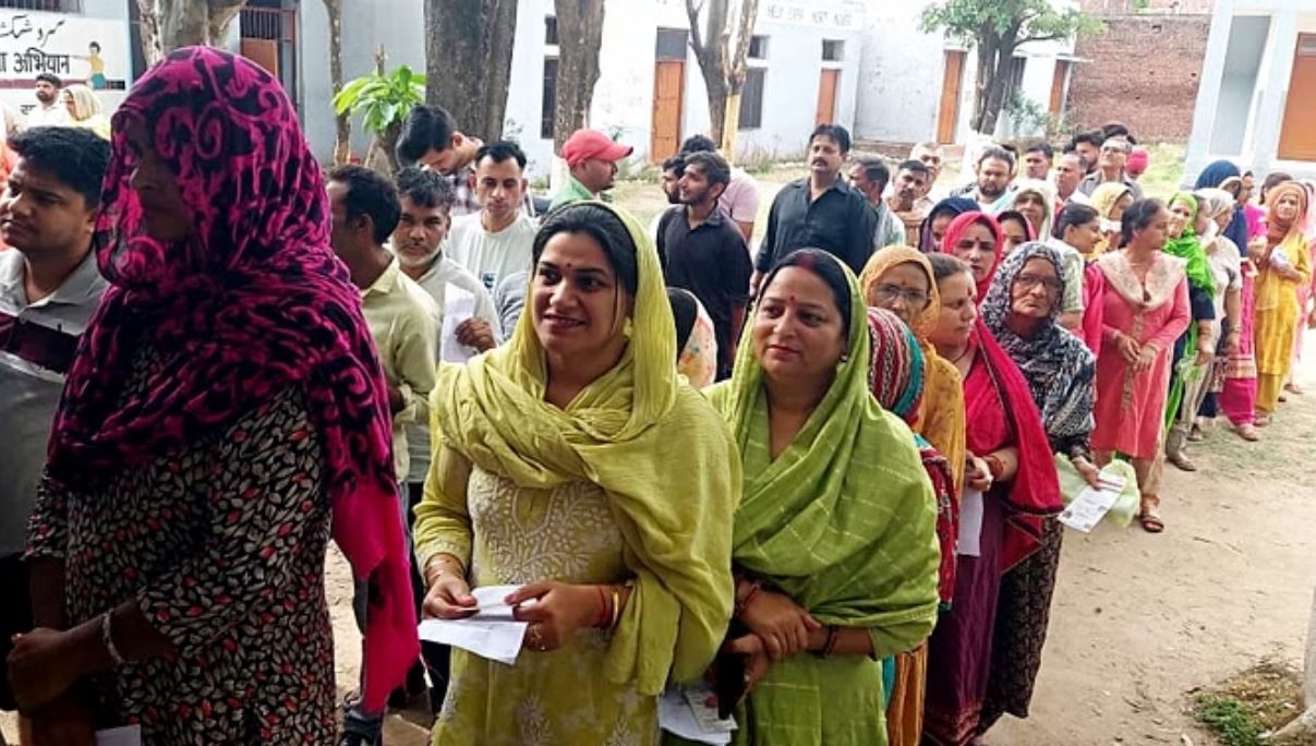 जम्मू-कश्मीर लाइव: उधमपुर सीट पर 57.09% मतदान, जसरोटा में सबसे ज्यादा