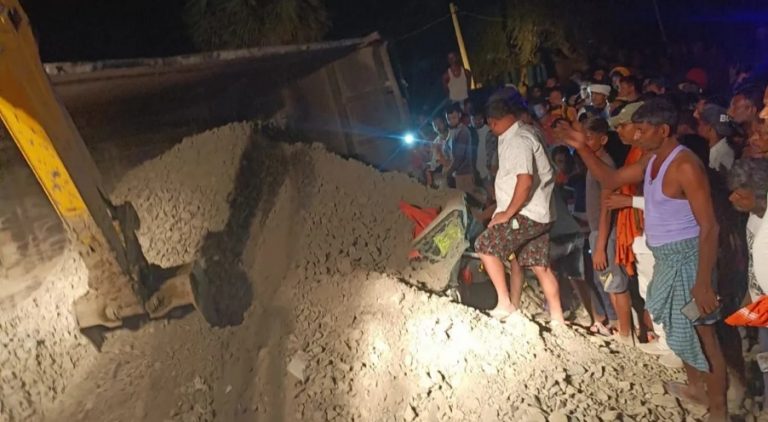 बिहार: भागलपुर में एनएच-80 पर सड़क हादसा, 6 लोगों की मौत