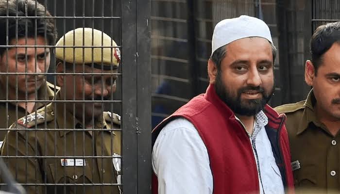 मनी लांड्रिंग मामले में अमानतुल्लाह खान को राऊज एवेन्यू कोर्ट का नोटिस