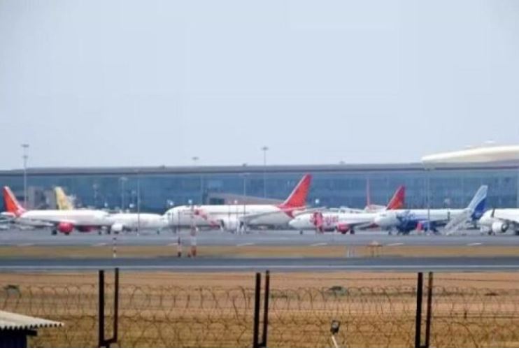 जयपुर, कोलकाता, गोवा... देशभर में एक साथ कई हवाई अड्डों को मिली बम से उड़ाने की धमकी