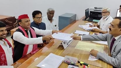 कन्नौज से अखिलेश यादव ने दाखिल किया नामांकन, चार सेट में दायर किया पत्र