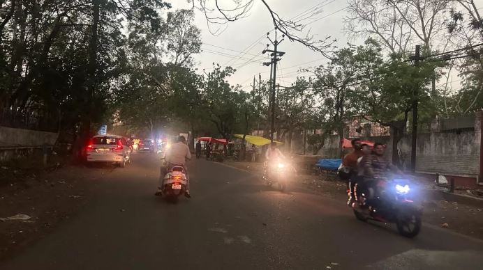 भोपाल में अचानक बदला मौसम का मिजाज, छा गया अंधेरा