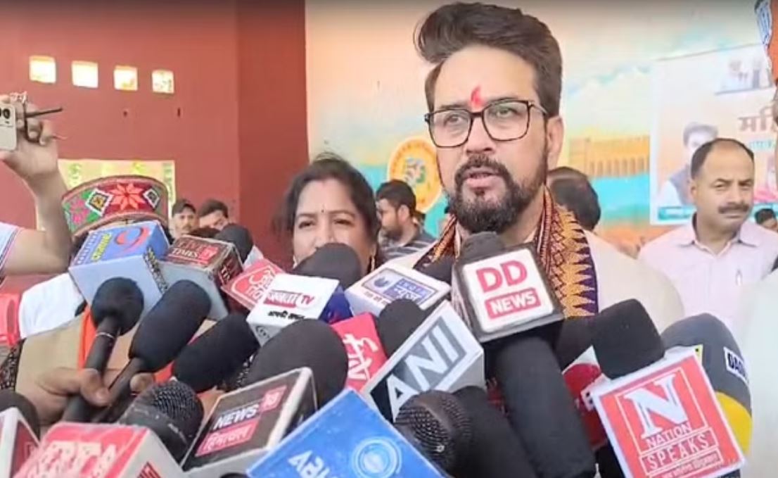 सत्ता वापसी का दावा कर मुंगेरी लाल के हसीन सपने देख रही कांग्रेस: अनुराग ठाकुर