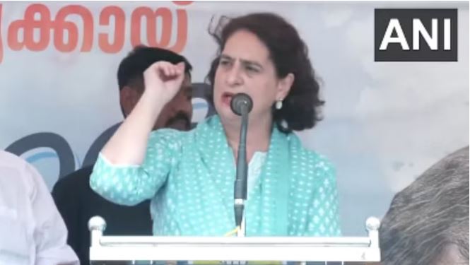 वायनाड: राहुल के संसदीय क्षेत्र में प्रचार करने पहुंची प्रियंका