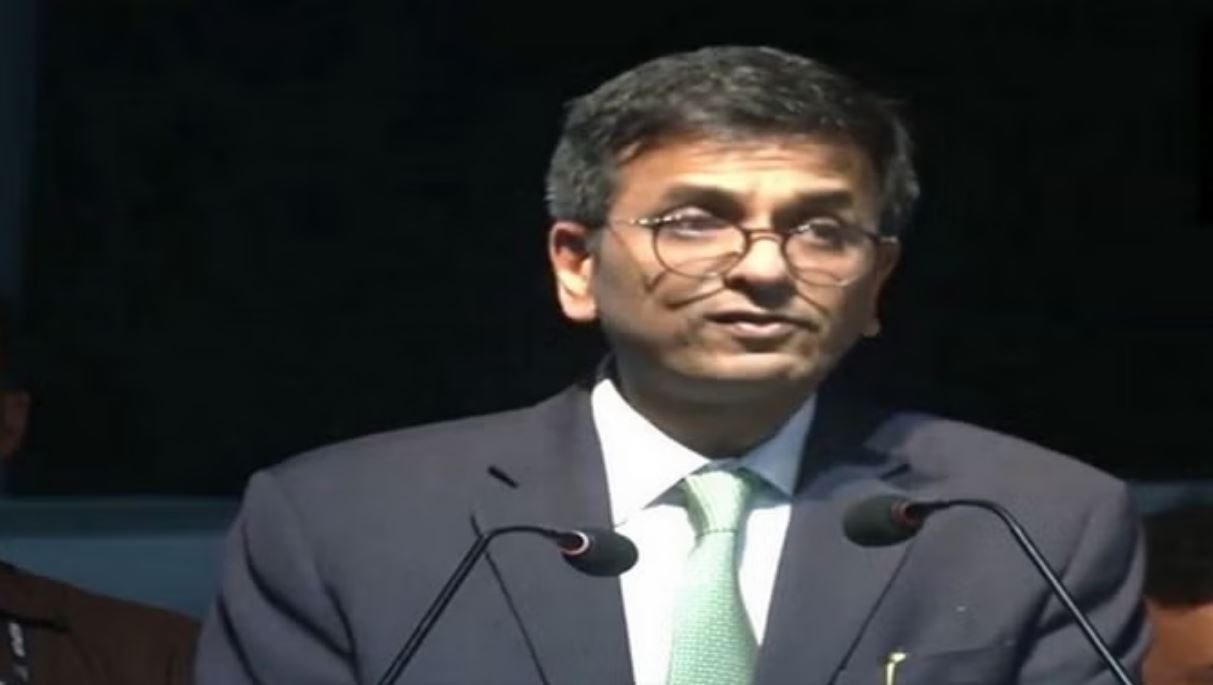 21 पूर्व न्यायाधीशों ने सीजेआई को लिखी चिट्ठी, न्यायपालिका पर बढ़ते दबाव पर जताई चिंता