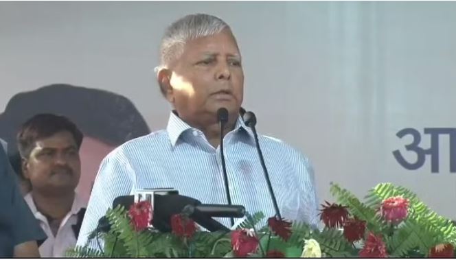 ग्वालियर की कोर्ट का लालू के खिलाफ स्थायी गिरफ्तारी वारंट
