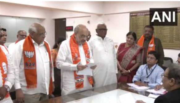 गृह मंत्री अमित शाह ने गांधीनगर लोकसभा सीट से किया नामांकन