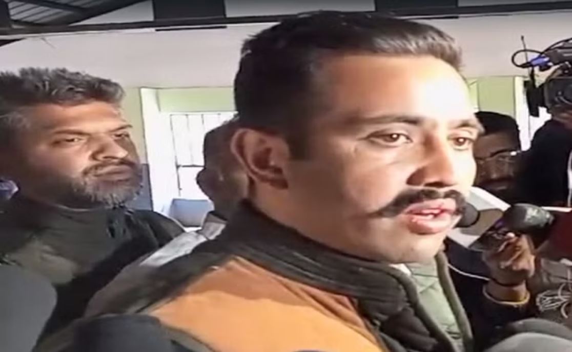 सनातन धर्म और देवी-देवताओं का तिरस्कार कर रहीं कंगना: विक्रमादित्य