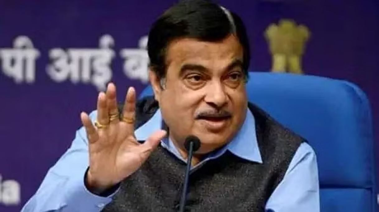 गडकरी ने भारत में पेट्रोल-डीजल वाहनों को खत्म करने का लिया संकल्प