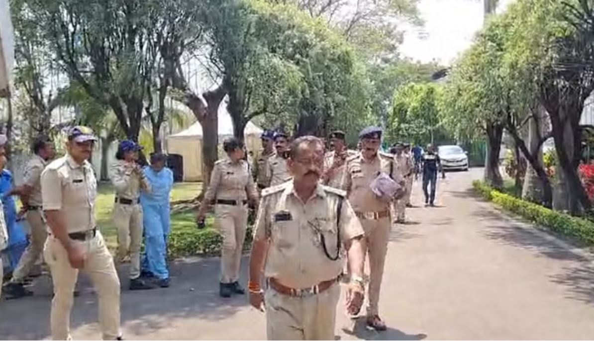भाजपा प्रत्याशी की शिकायत पर कमलनाथ के घर पहुंची पुलिस, पीए मिगलानी से की पूछताछ