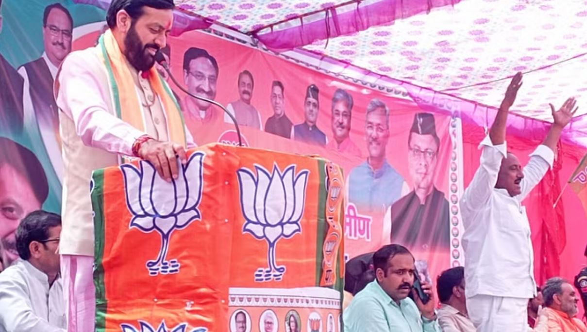 जन आशीर्वाद रैली में रुड़की पहुंचे हरियाणा के सीएम, भाजपा प्रत्याशी के पक्ष में मांगे वोट