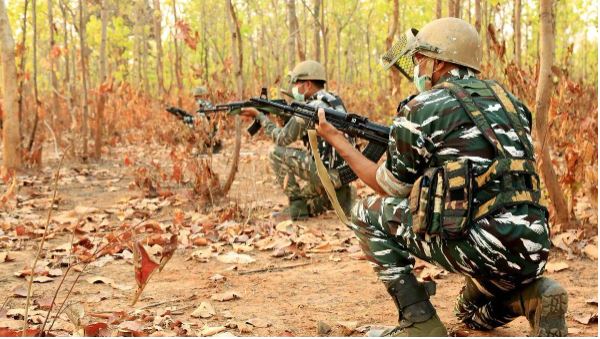 इन राज्यों में चल रहा नक्सलियों के खात्मे का अभियान, तीन महीने में 80 नक्सली ढेर