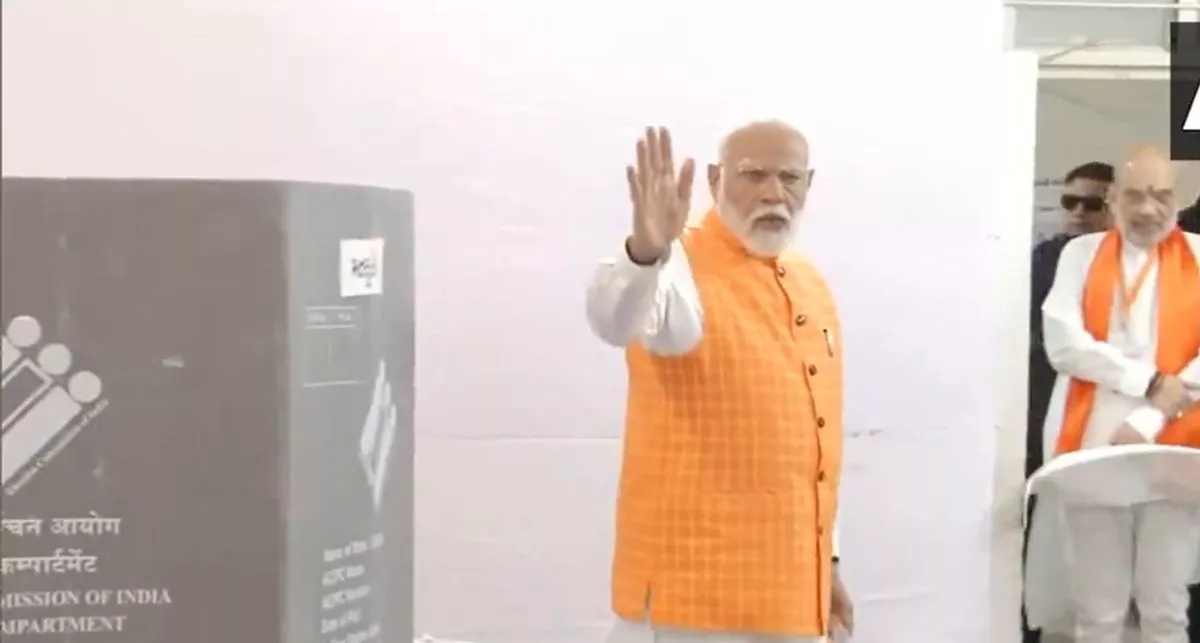 पीएम मोदी ने मतदान के बाद लोगों से की स्वास्थ्य का ध्यान रखने की अपील