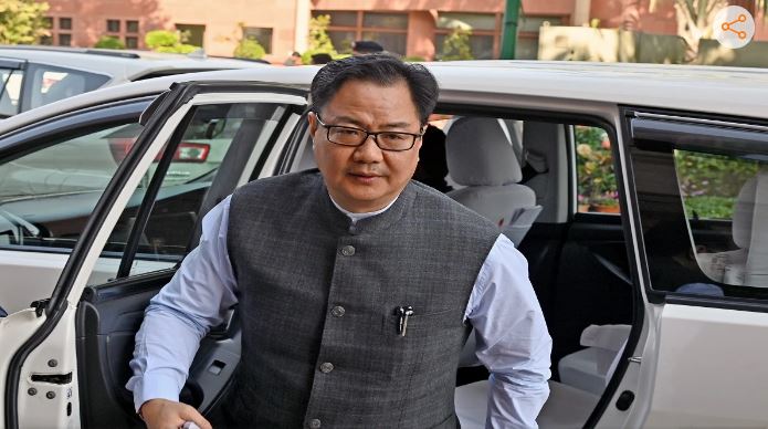 किरण रिजिजू ने पड़ोसी देश के जरिए कांग्रेस को लिया आड़े हाथ
