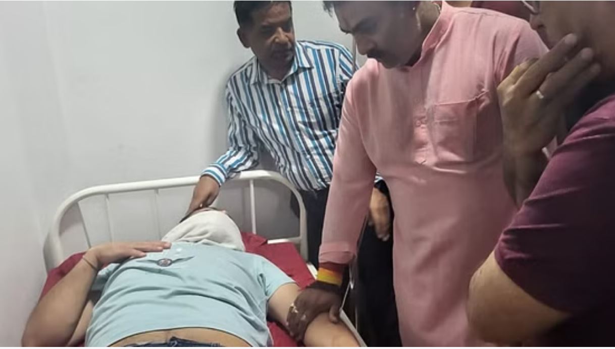 रुद्रपुर में चार दिन से छापे का सामना कर रहे कारोबारी की तबीयत बिगड़ी