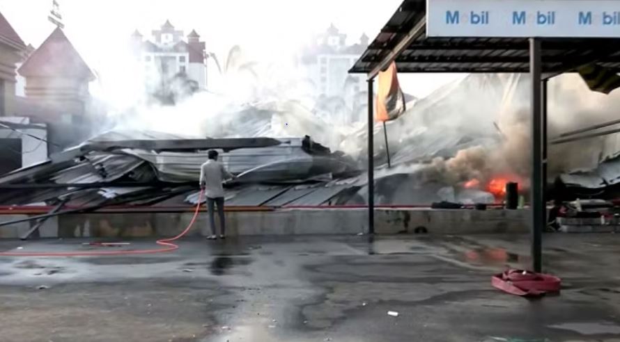 राजकोट आग मामला: हाईकोर्ट ने लगाई राज्य सरकार और नगर निकाय को फटकार