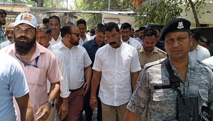 मुजफ्फरनगर: भीम आर्मी चीफ चंद्रशेखर ने कोर्ट में किया सरेंडर