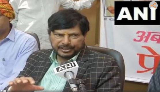 राहुल गांधी के 'संविधान में बदलाव' के दावे पर केंद्रीय मंत्री अठावले ने किया चुनाव आयोग का रुख